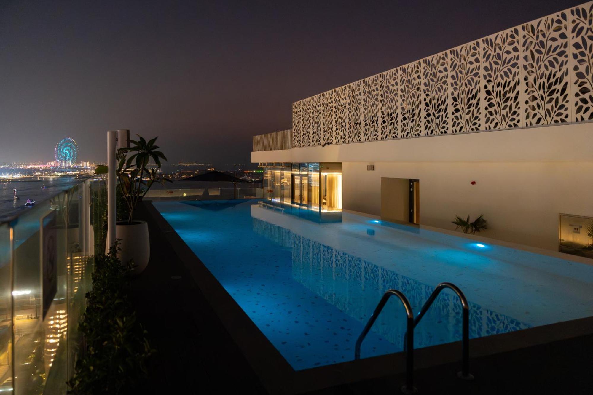 Tumbi West Palm Beach Hotel Dubai,Tapestry Collection Hilton Exterior photo