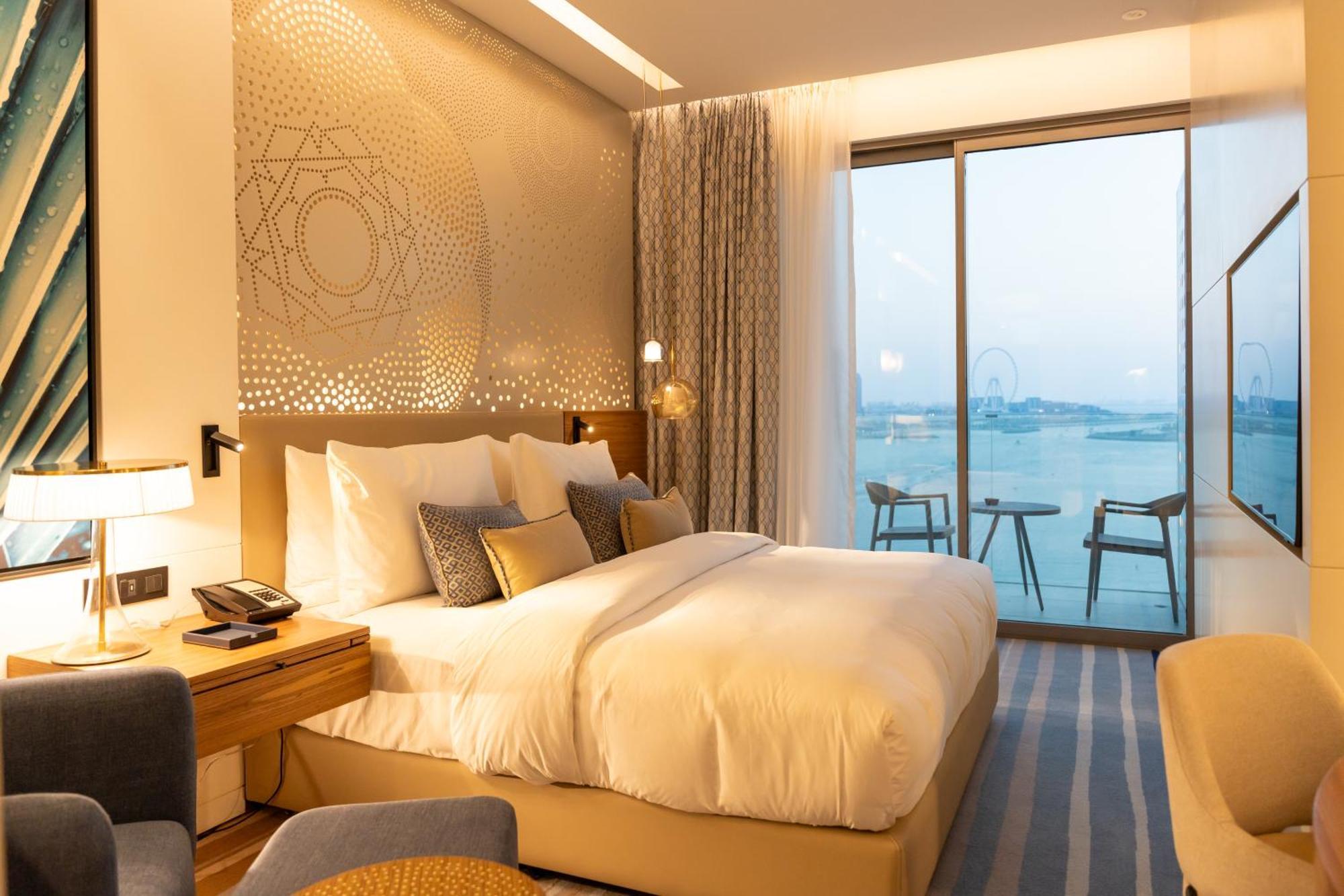 Tumbi West Palm Beach Hotel Dubai,Tapestry Collection Hilton Exterior photo
