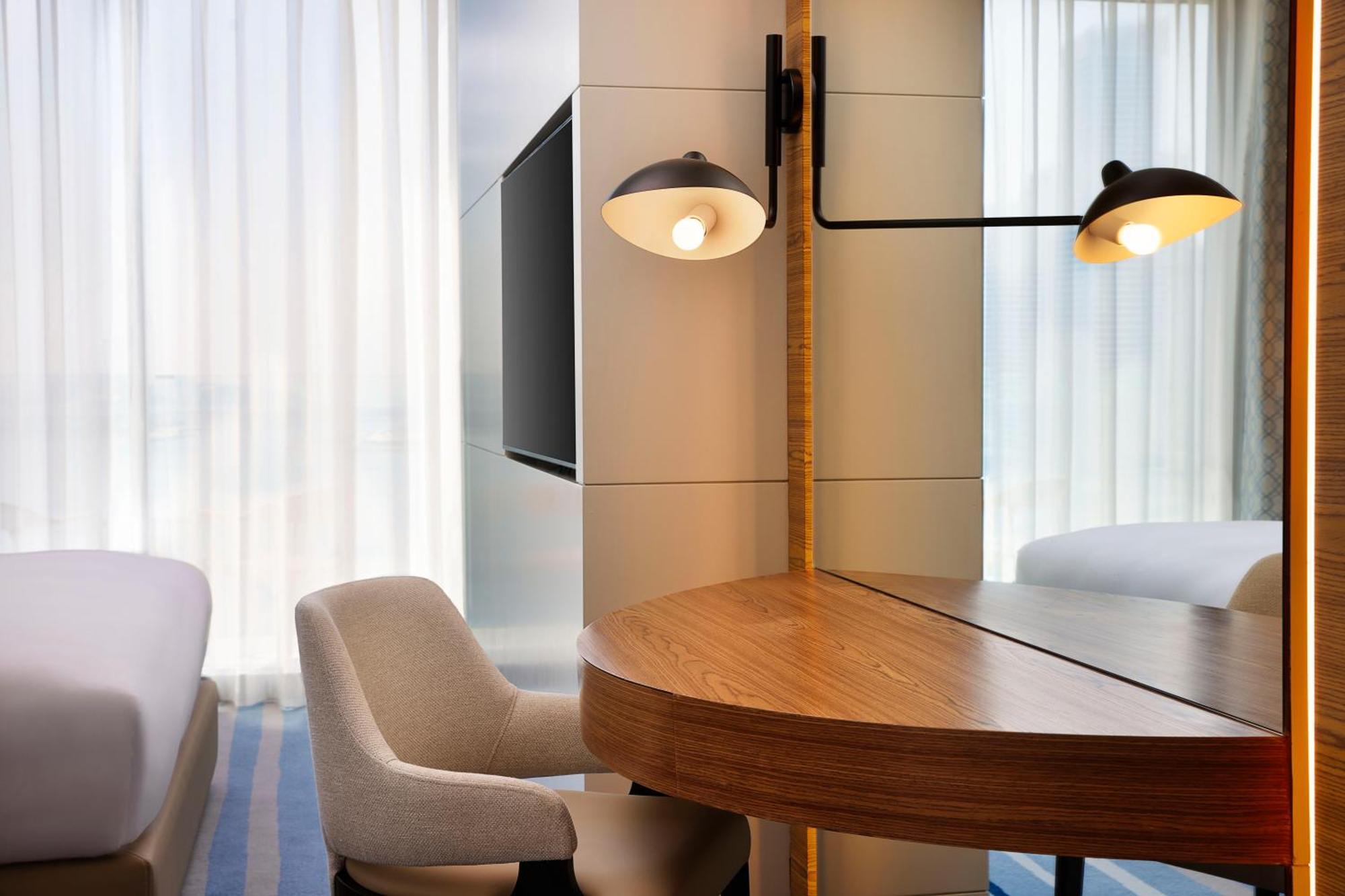 Tumbi West Palm Beach Hotel Dubai,Tapestry Collection Hilton Exterior photo