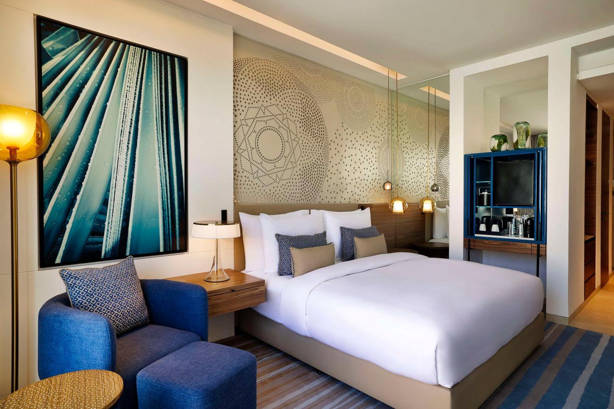 Tumbi West Palm Beach Hotel Dubai,Tapestry Collection Hilton Exterior photo