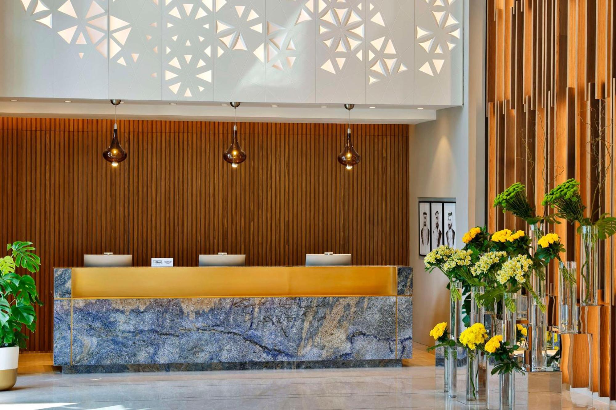 Tumbi West Palm Beach Hotel Dubai,Tapestry Collection Hilton Exterior photo